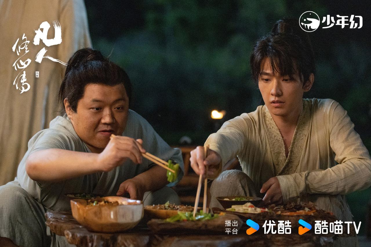 杨洋在《凡人修仙传》改变很大，没有硬凹造型，真的不错[赞]
杨洋很帅，不过之前的
