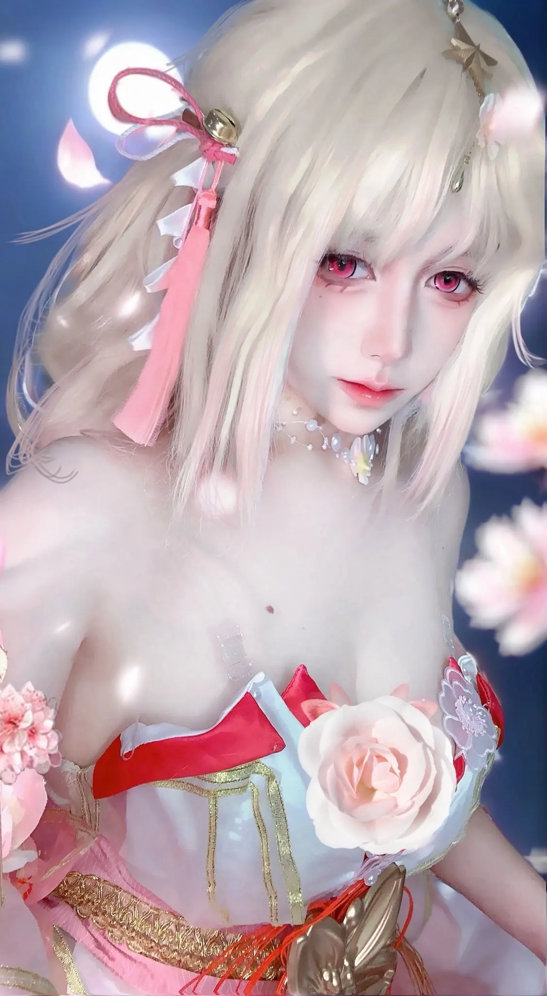 随想和胡桃大王一起玩。胡桃cos