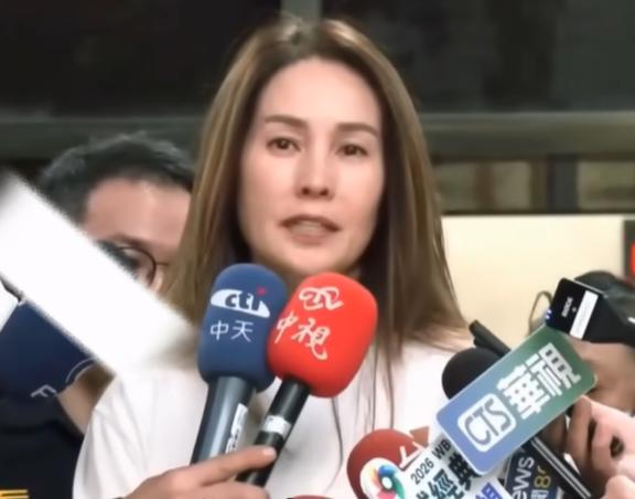 今天下午台北地检署正式起诉高金素梅，连同助理亲友合计 26 人一并被诉，检方对高