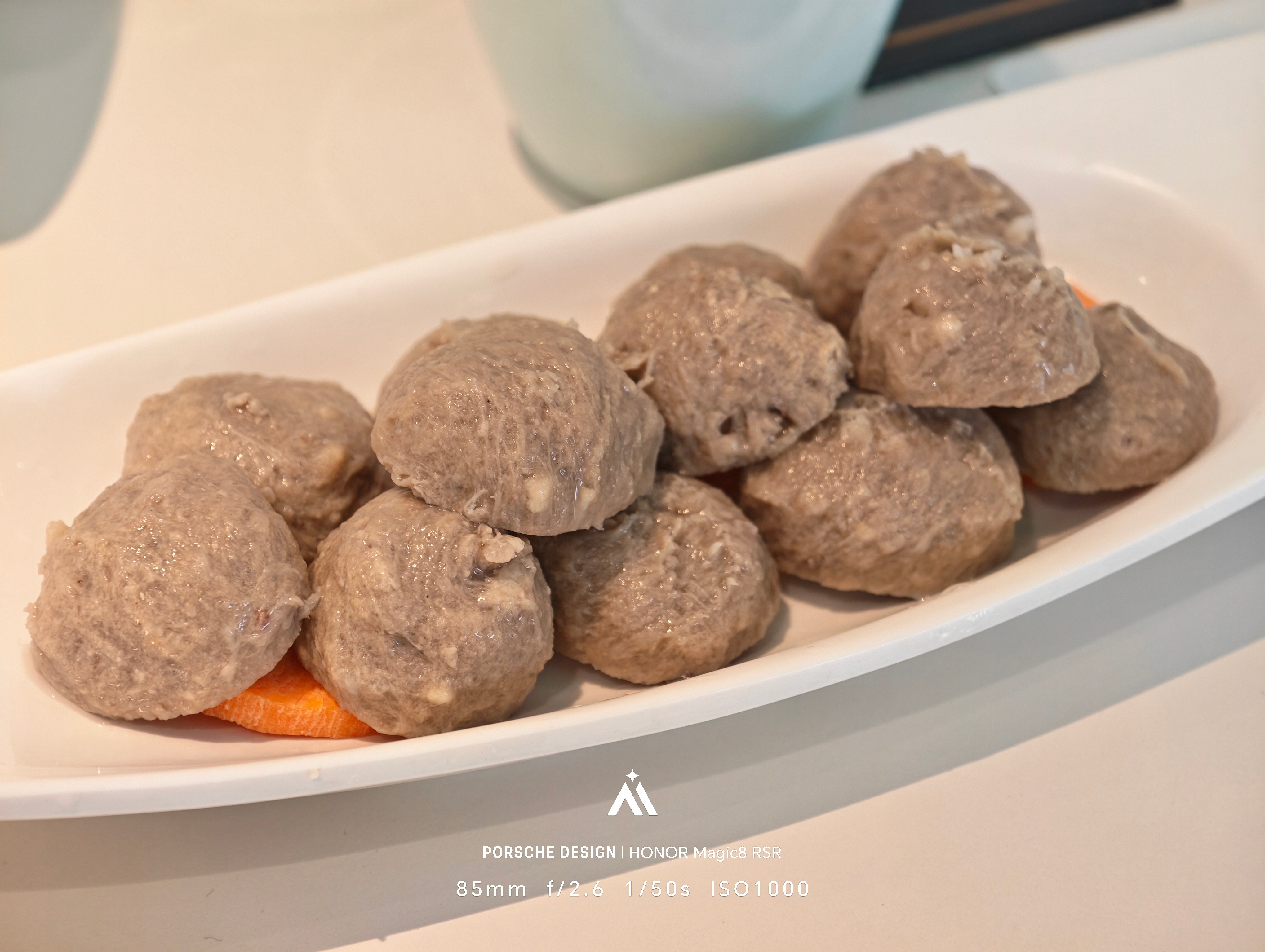 来个椰子鸡吧，调好蘸料老好吃了