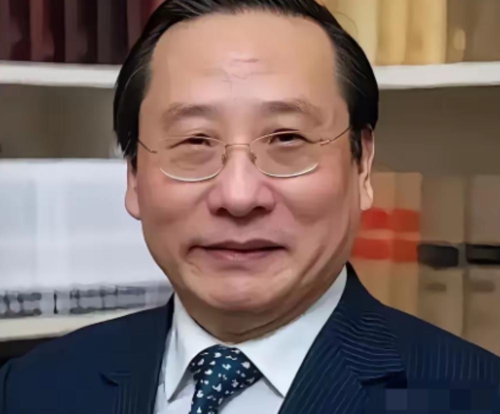 美国学者质问高志凯教授，中国不断的发展新的武器装备已经严重的影响到中国周边国家的