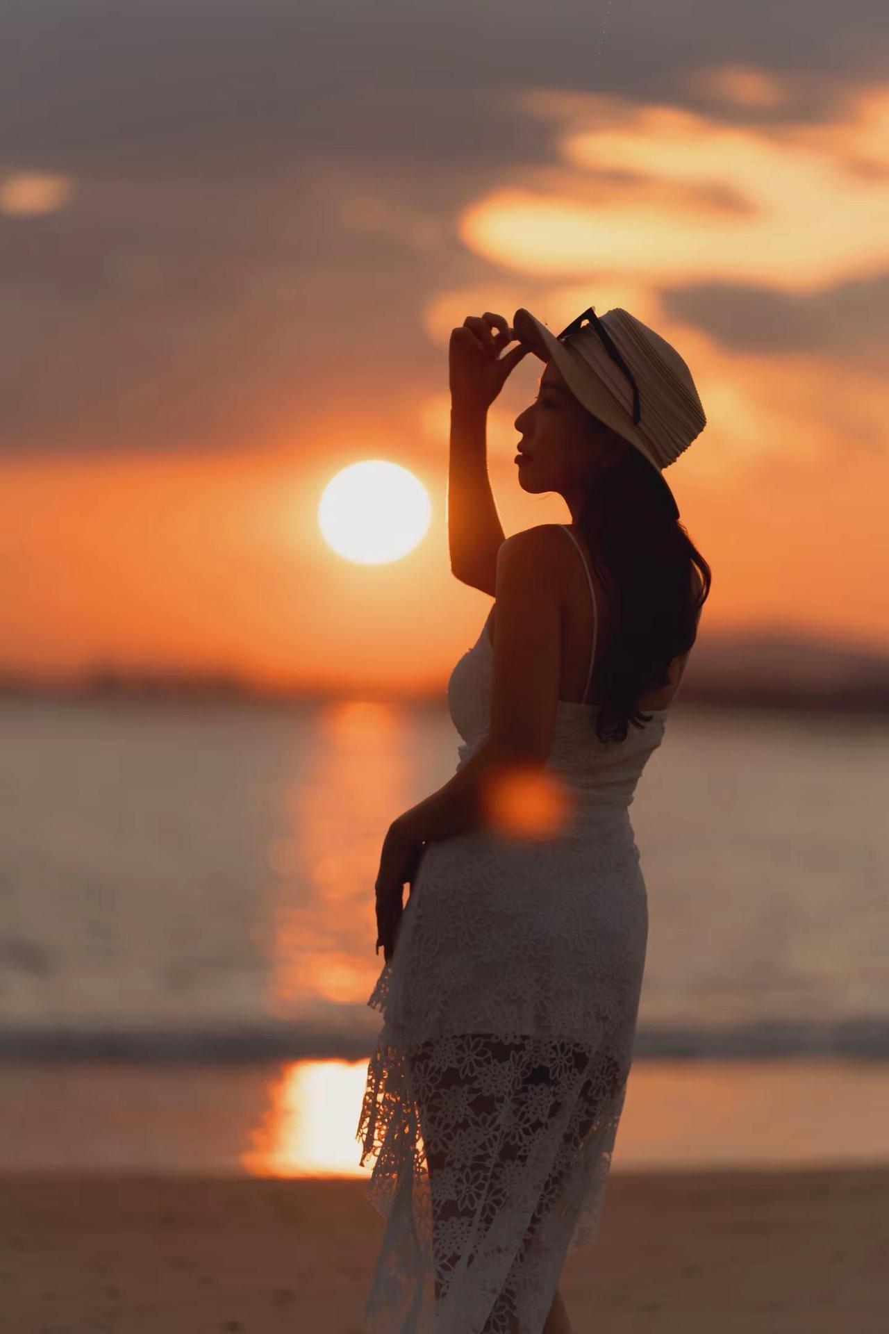 人总是需要片刻的快乐 来爱上这日复一日的生活用诗词记录生活