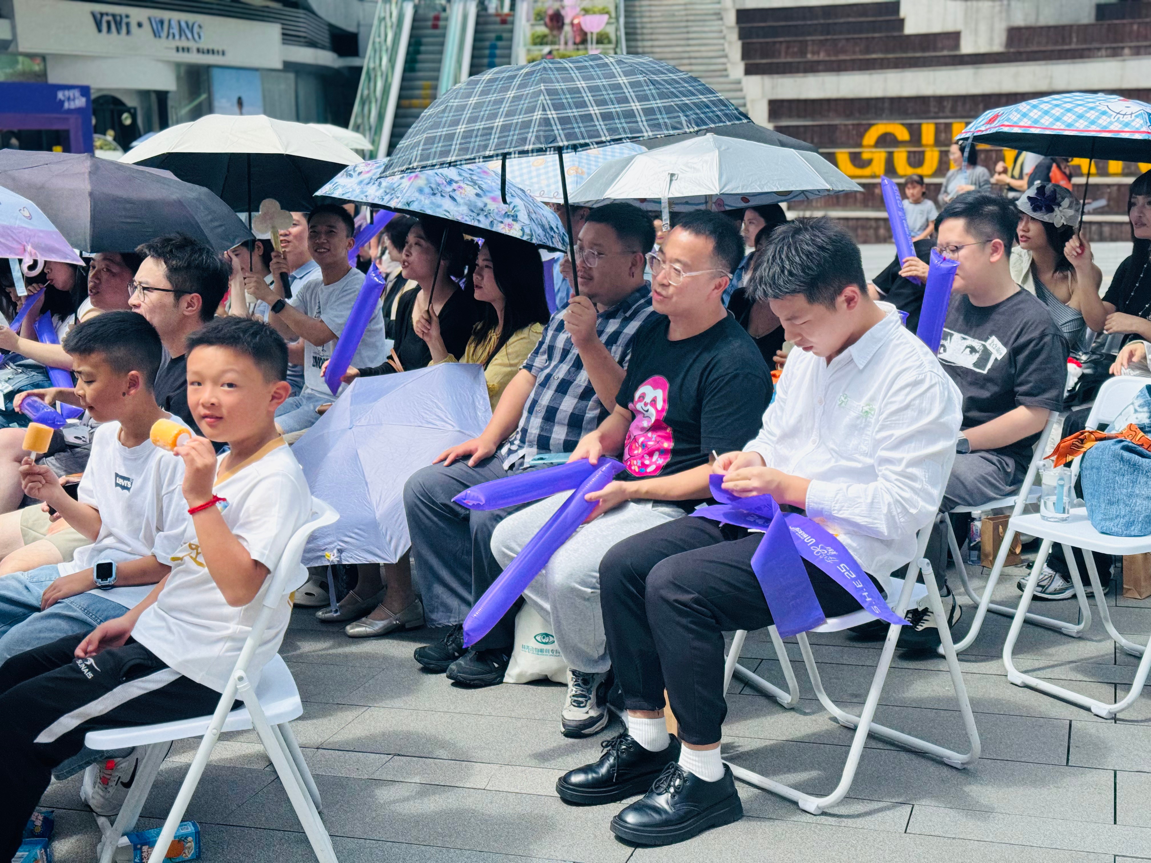 S.H.E出道25周年S.H.E BAR三叶草歌会——友你真好林城赴约，旧歌重唱