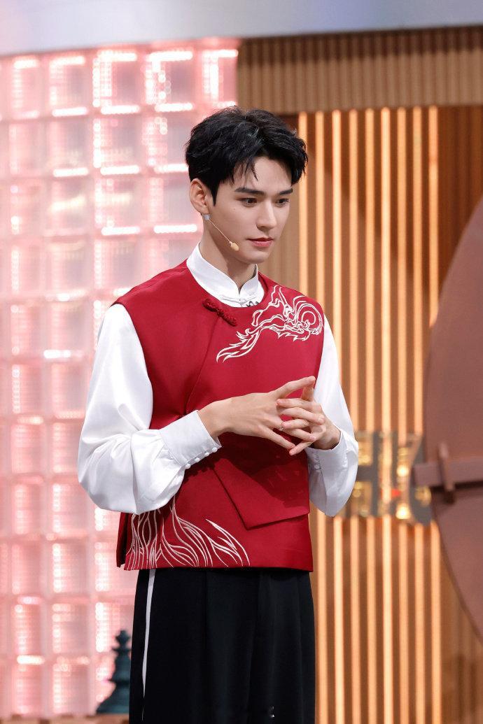 龚俊90分钟笑了5400秒谁看hi6被龚俊笑到了？龚俊90分钟笑了5400秒，全