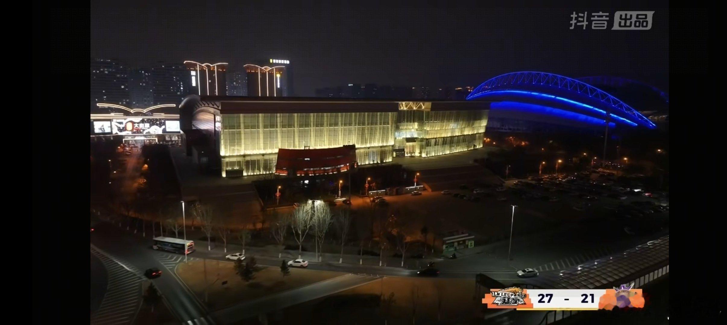 首节战罢，辽宁本钢主场27-21 领先北控男篮。cba辽宁男篮vs北控男篮