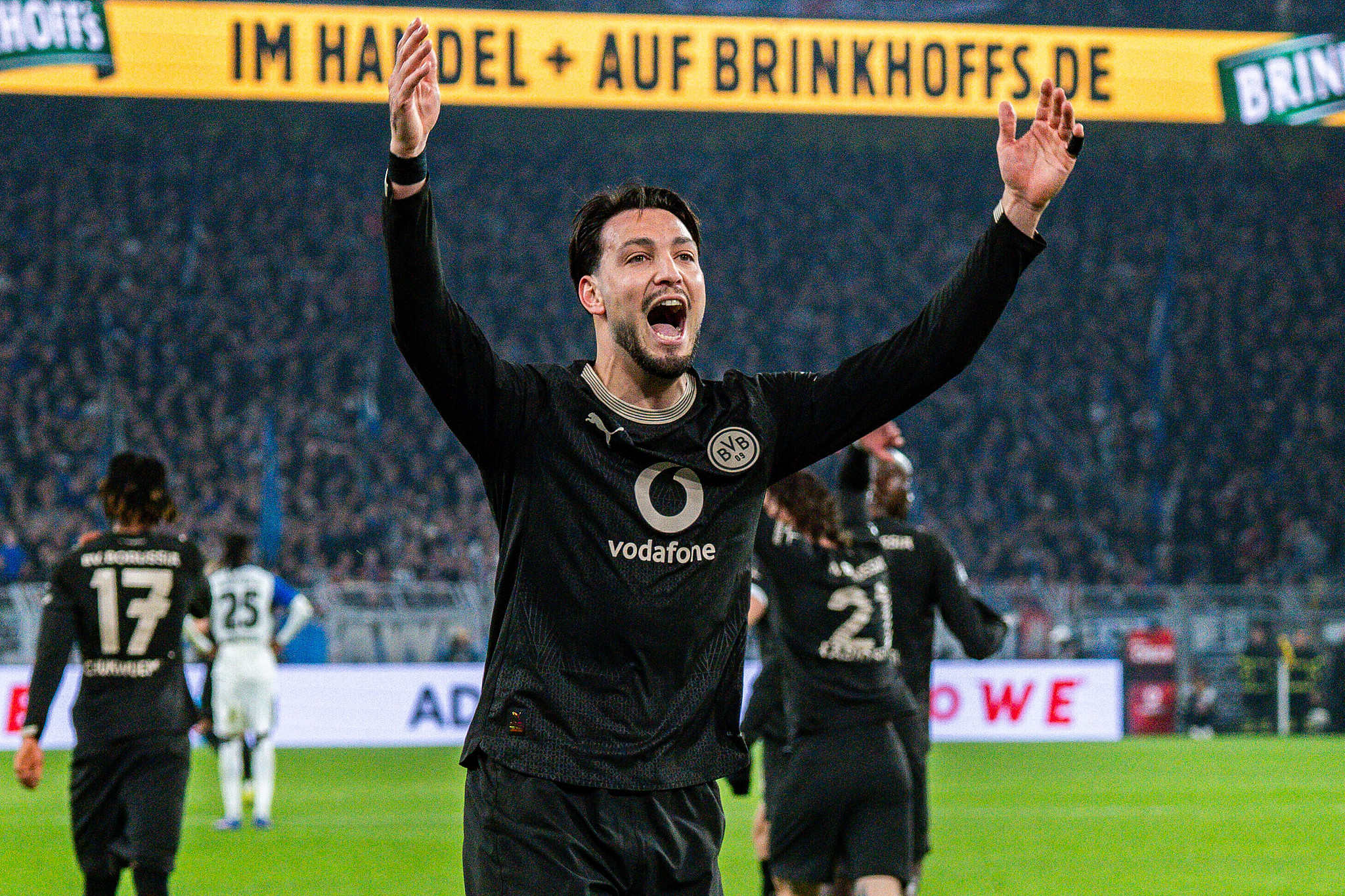 让二追三！多特3-2汉堡落后拜仁9分 本塞拜尼点射双响吉拉西破门！3月22日1: