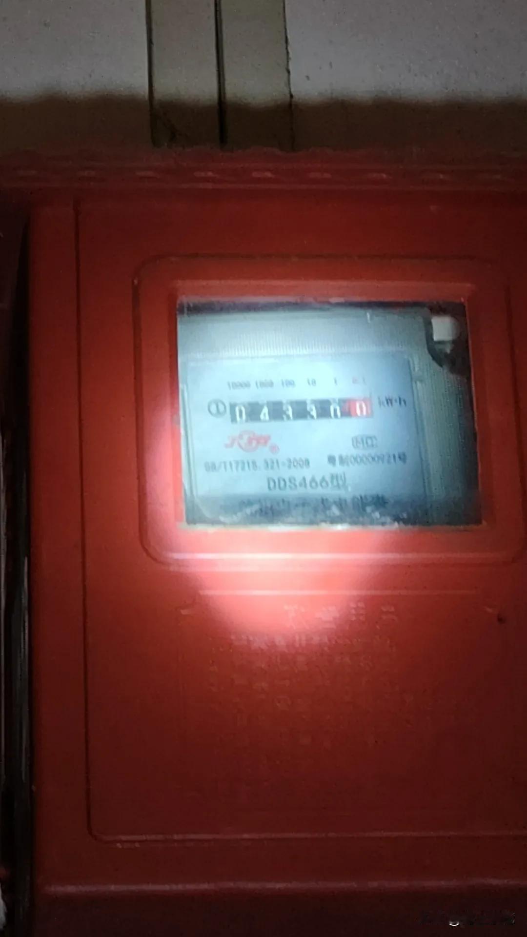 #秋日生活打卡#
八月份我们只在家里住了20天左右，有10天都是回老家过了，8月