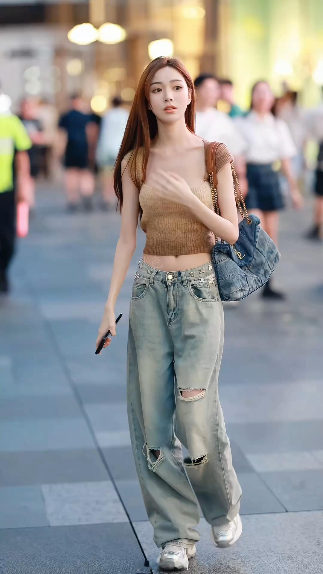 【成都街拍】貌美如花。丨摄影拍照每日穿搭 ​​​