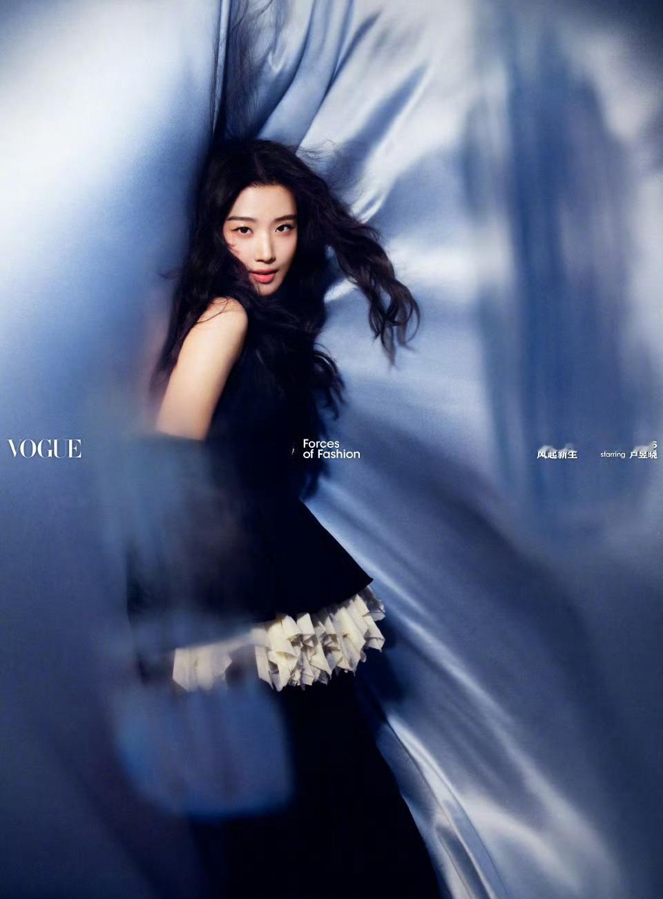 VOGUE群星风的形态创意大片 ​​​