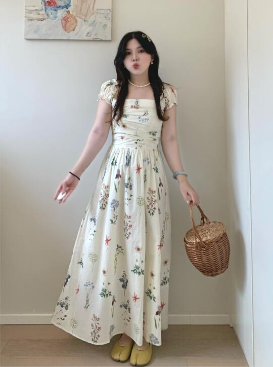 🪻🌷💐夏天穿漂亮碎花裙啦