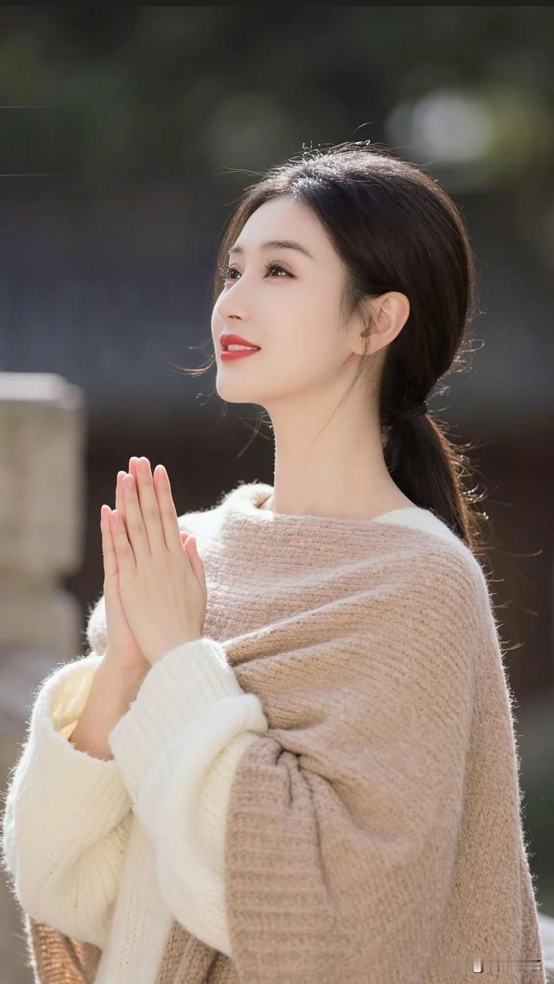 阅己阅解不阀阅。

越己越事不激越。

悦己悦人不僭越。