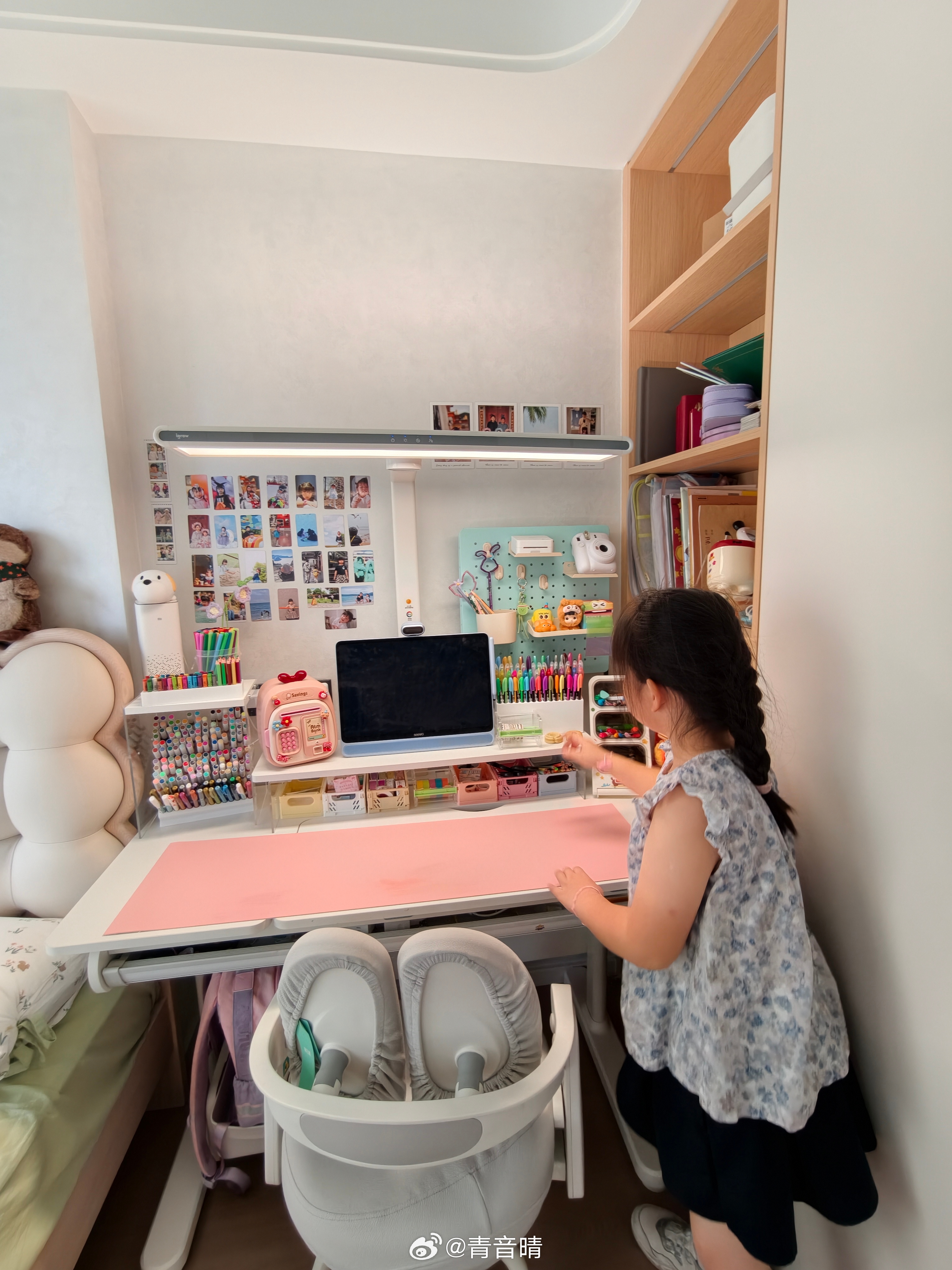 《米粒的学习桌》 