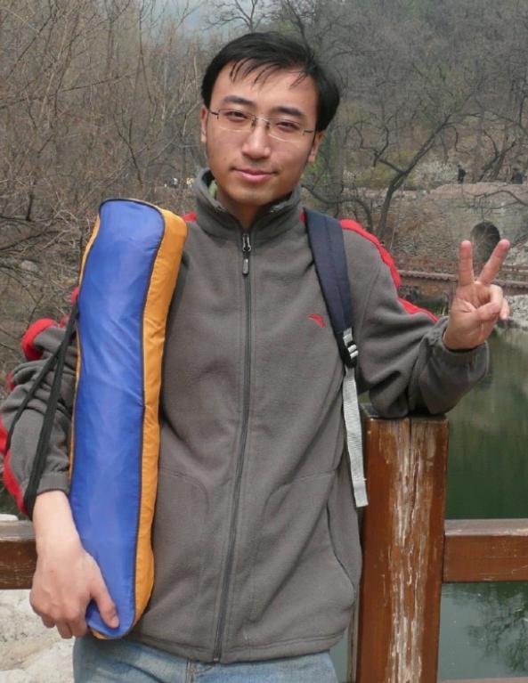 清华北大“双料学霸”李永乐在北京求职时，屡屡碰壁，外企不要他，世界500强也不要