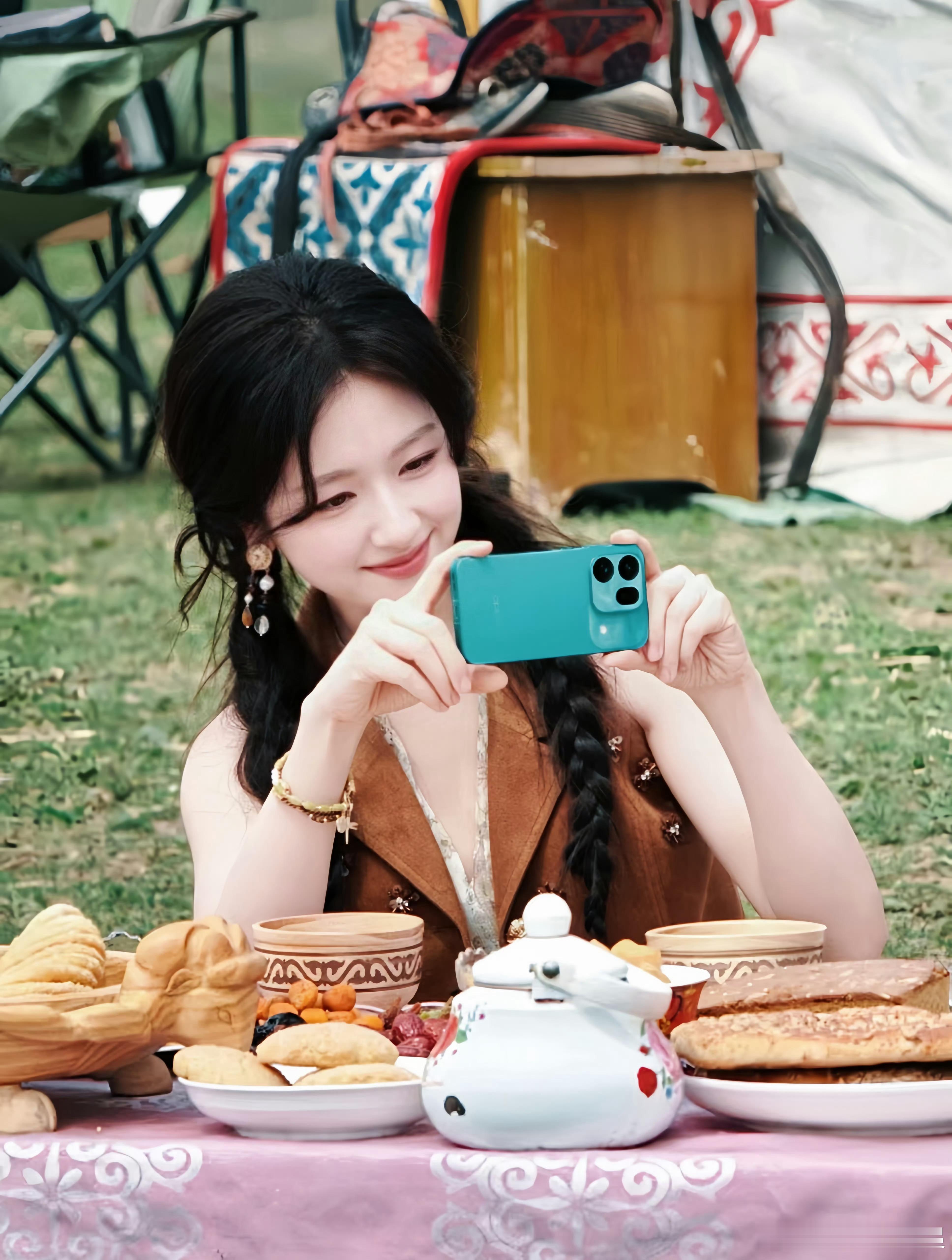 李兰迪也用上了X9s Pro，太美了，乘风青真的和春天很搭OPPO Find X