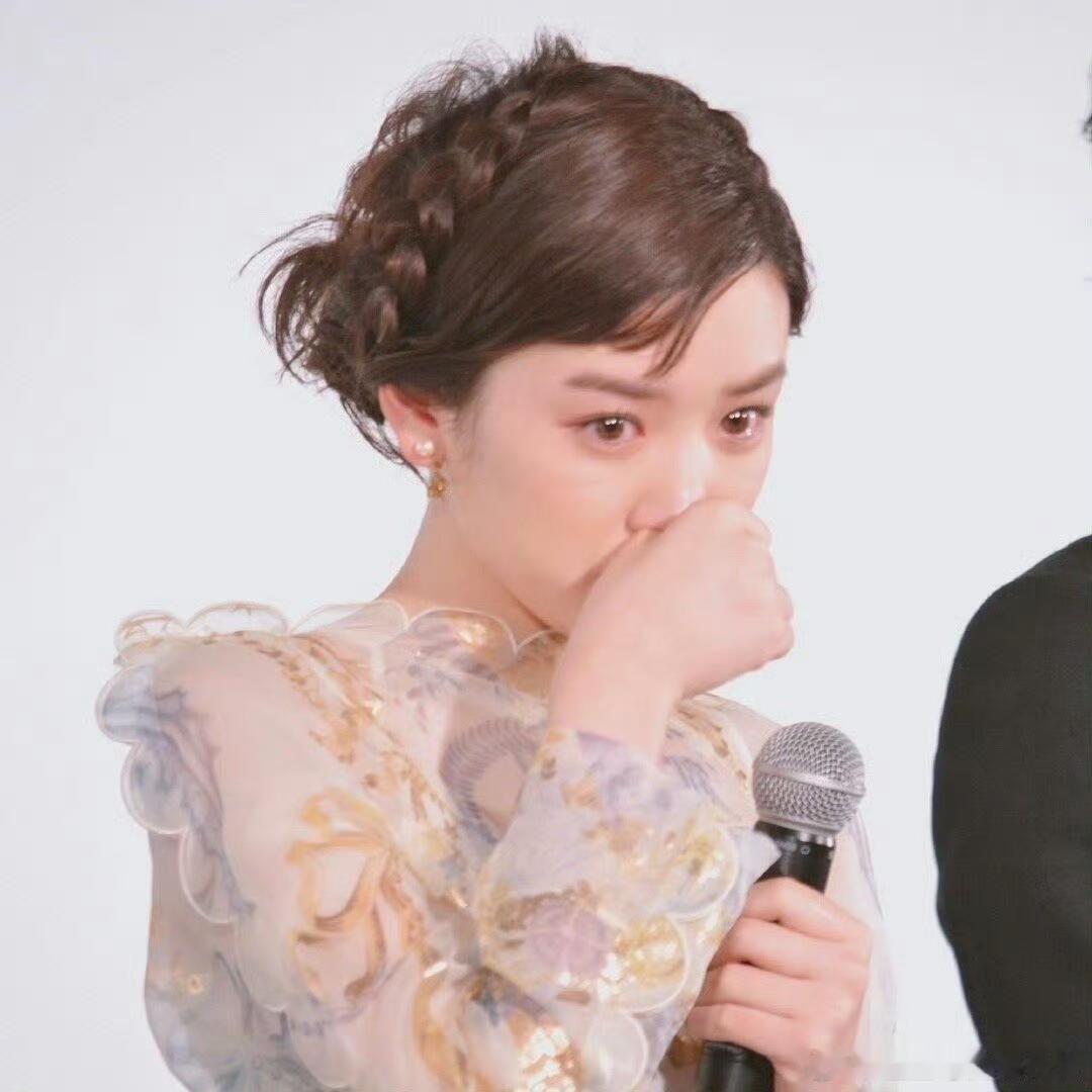 文春曝永野芽郁脚踏两条船对永野芽郁的印象还是仙女落泪对永野芽郁的印象还是仙女落泪
