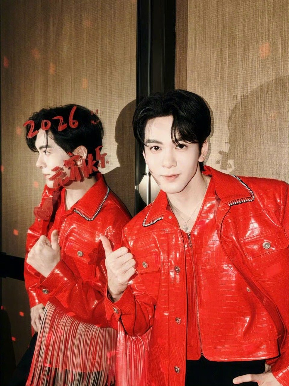 曾舜晞连夜买秋裤 曾舜晞赴长治过元宵，如愿邂逅今年第二场暴雪⛄️！被粉丝在线催穿