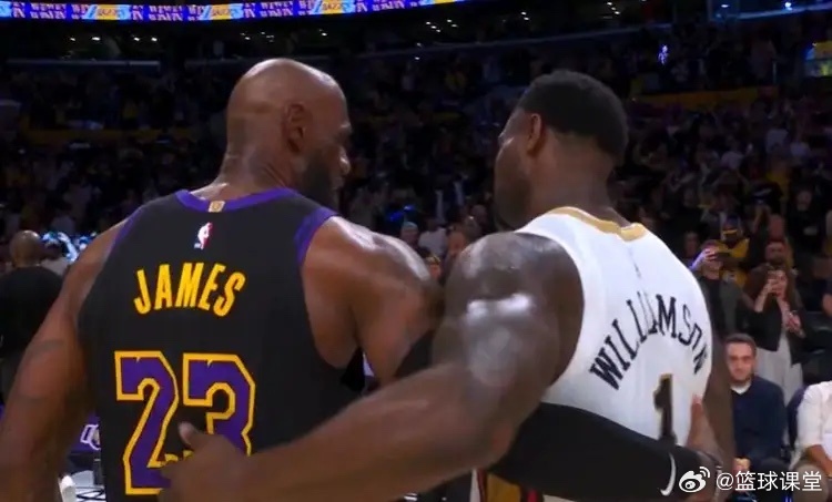 我的天！胖虎这胳膊，太夸张了！ 