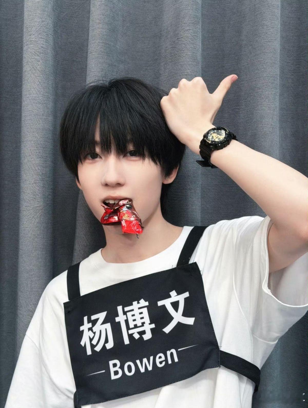 介绍一下这是我女儿 