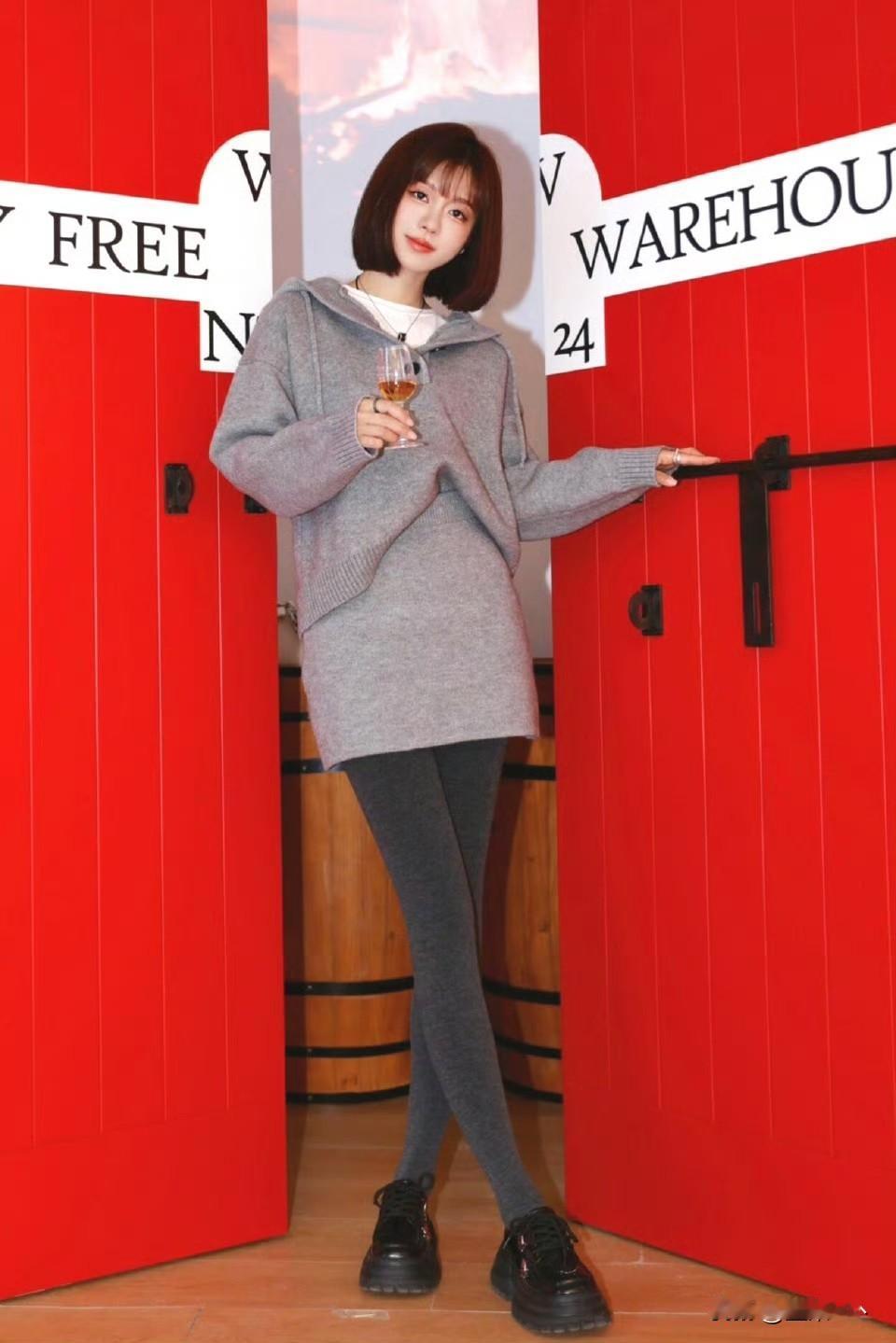 今日ootd 评论区分享看法吧
有哪些女生日常好看的穿搭可以借鉴ootd 穿搭