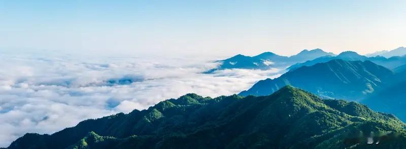 上联：日落群山冷，才友请下联雾迷众谷幽