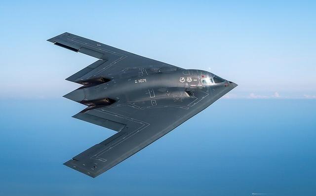 美籍华人曾直言：美国B2炸伊朗后，中国人彻底失去了信心！可以说，中国人是失去了信