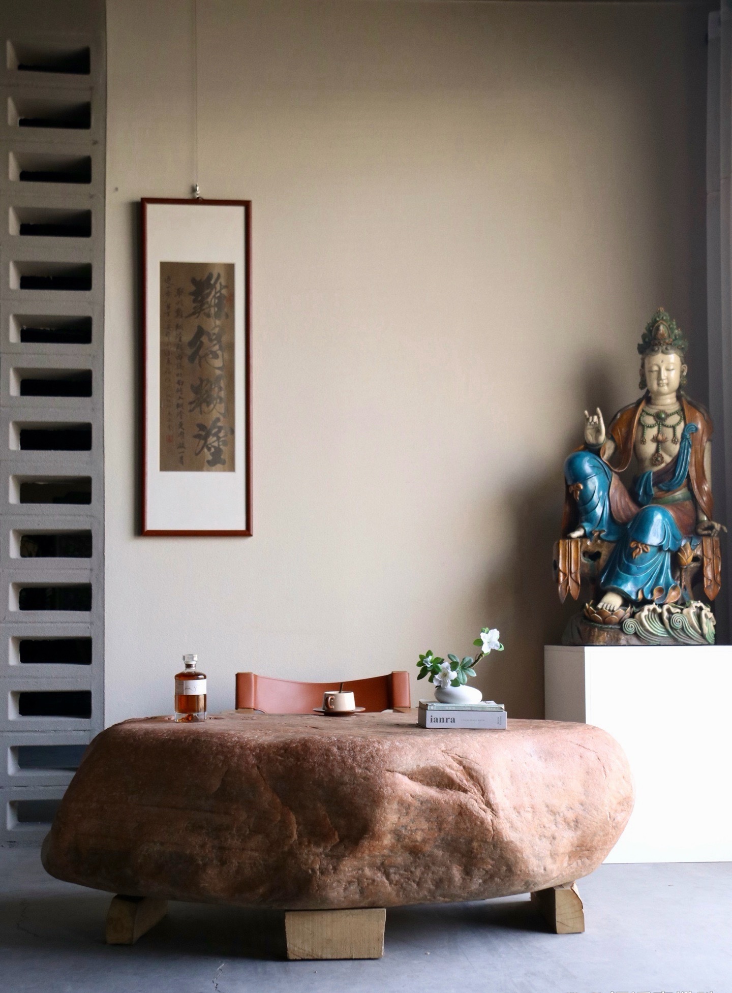 昨天没买到的，今天场内回落可以买点。有持仓的打低补，拉高做踢。趋势没有问题。 