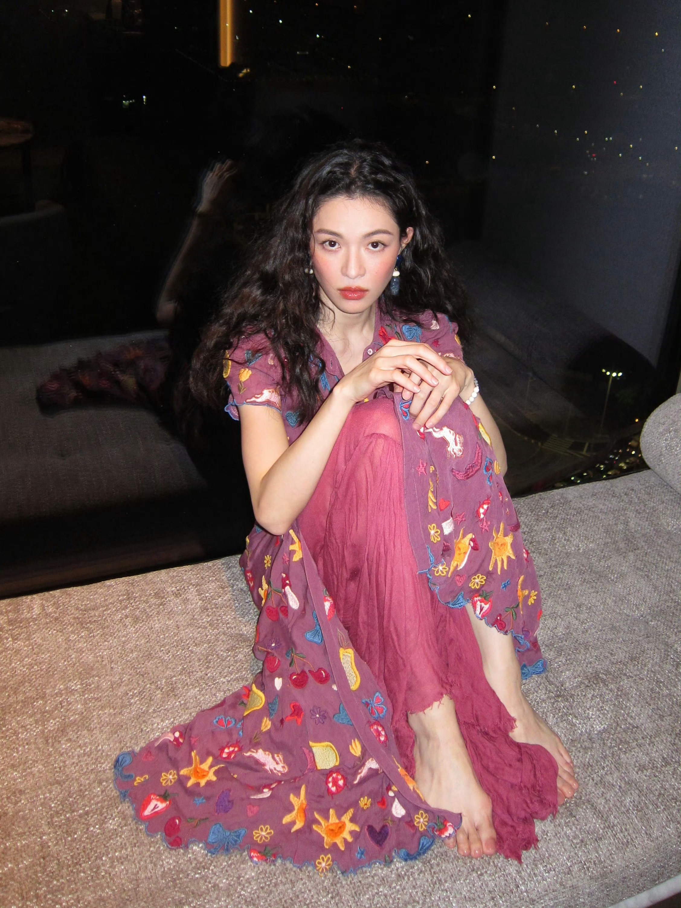 钟楚曦 x 最新物料·面部红润有光泽