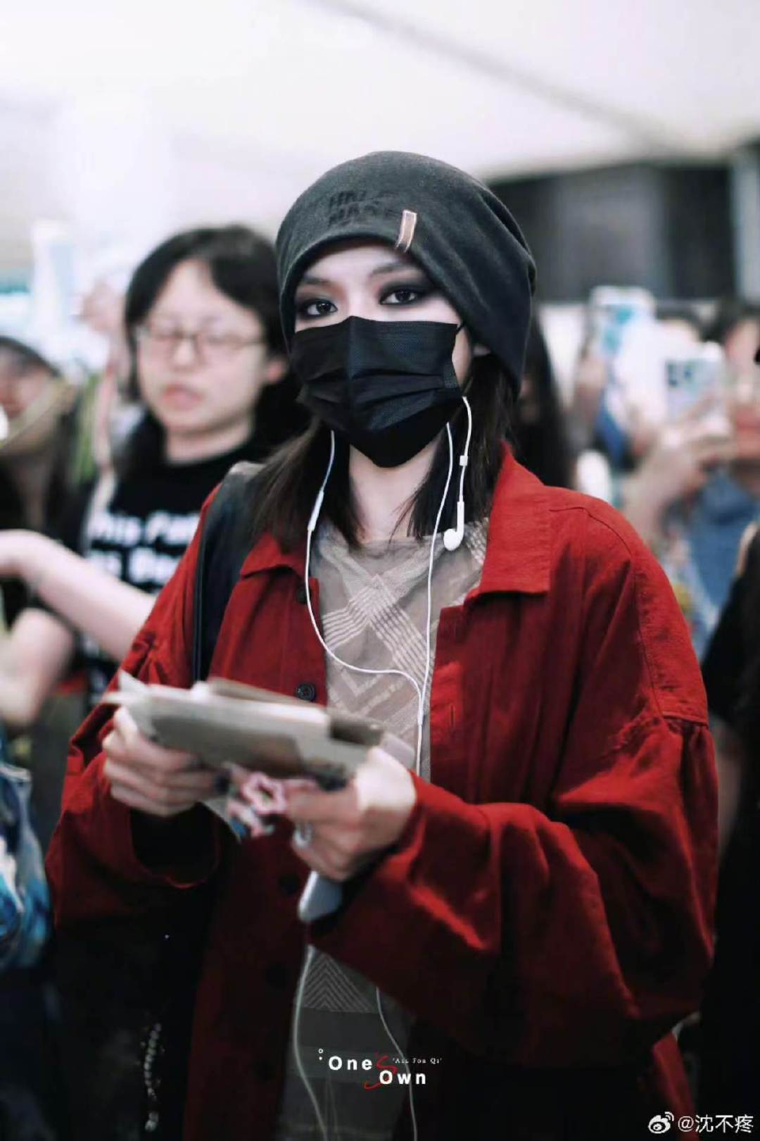 文淇摇滚烟熏妆文淇烟熏妆路透好酷的文淇 