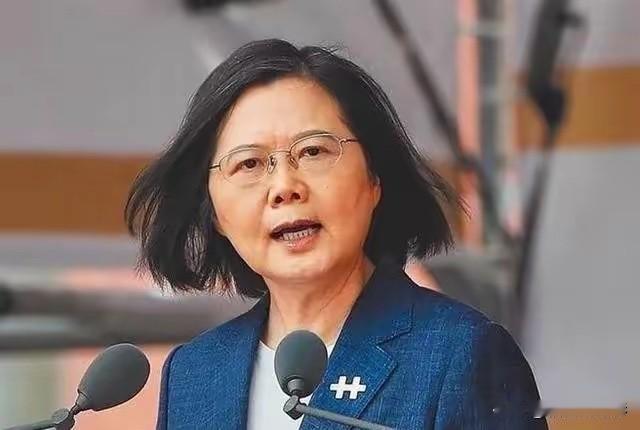 终于出手！中国要杀鸡儆猴，但这一刀，偏偏不砍美日菲！所有人都看懂了终极杀招。
