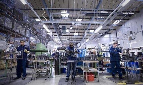 我最希望实现的中国梦，就是全民健康无忧。现在虽然医疗水平在不断进步，但看病难、看