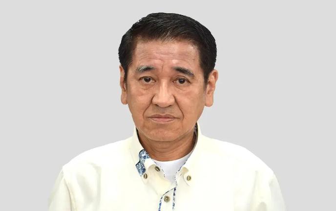 冲绳县知事候选人屋良朝助8月4日在宣布参选时提出一个大胆方案，由日本、琉球、美国
