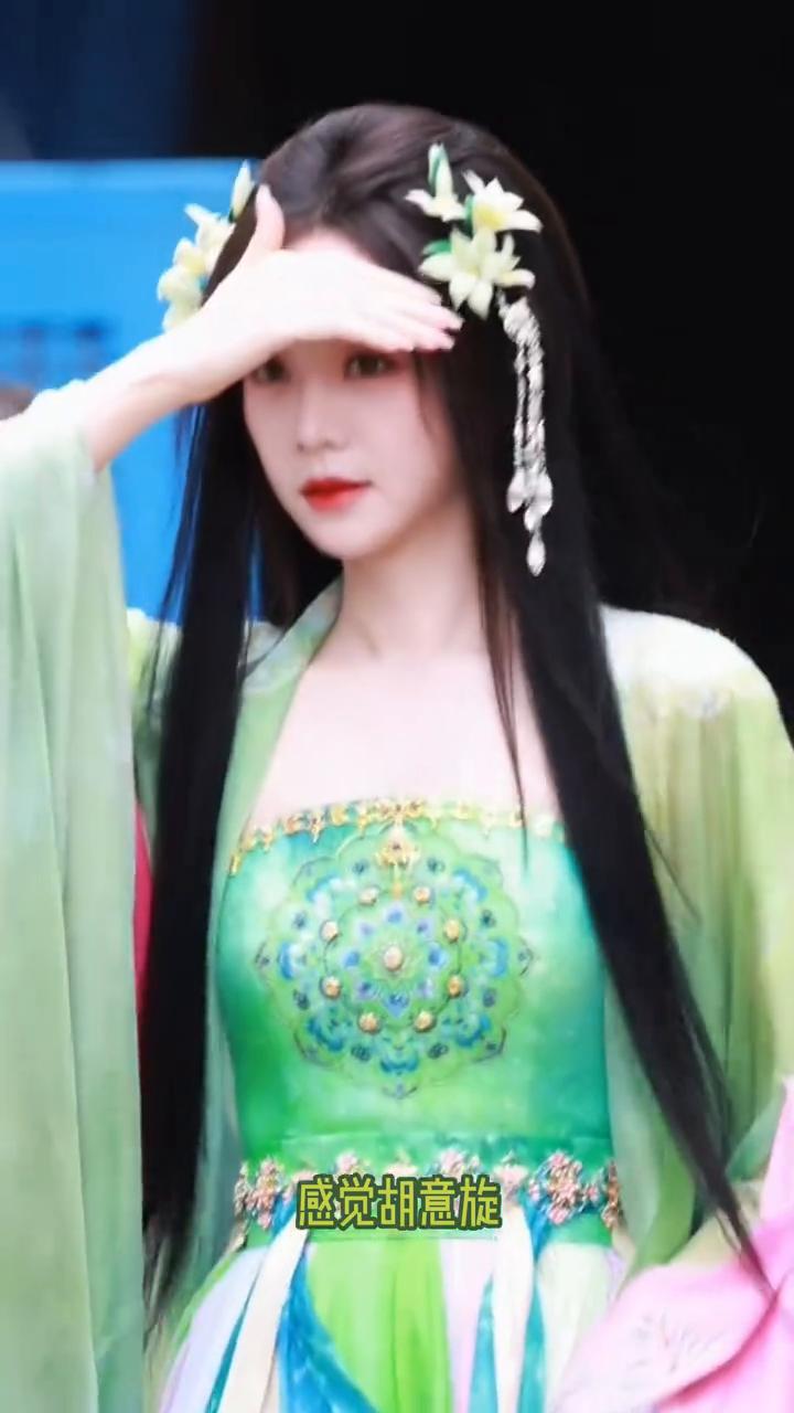 就离谱，胡意旋真的好心酸。第一次碰到大IP翻拍阵容只认识女配，不认识女主的情况。