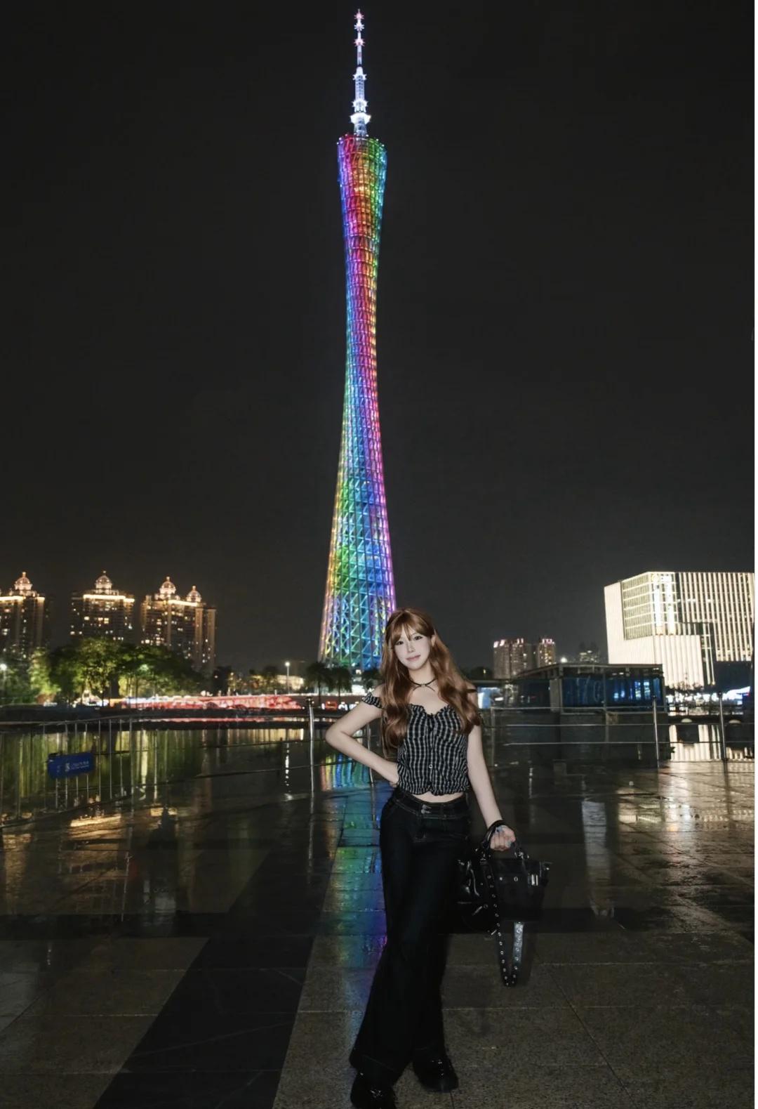 广州塔夜景！10r拍人生照片📸一键生成绝了
终于在广州塔拍出满意的夜景合照了！