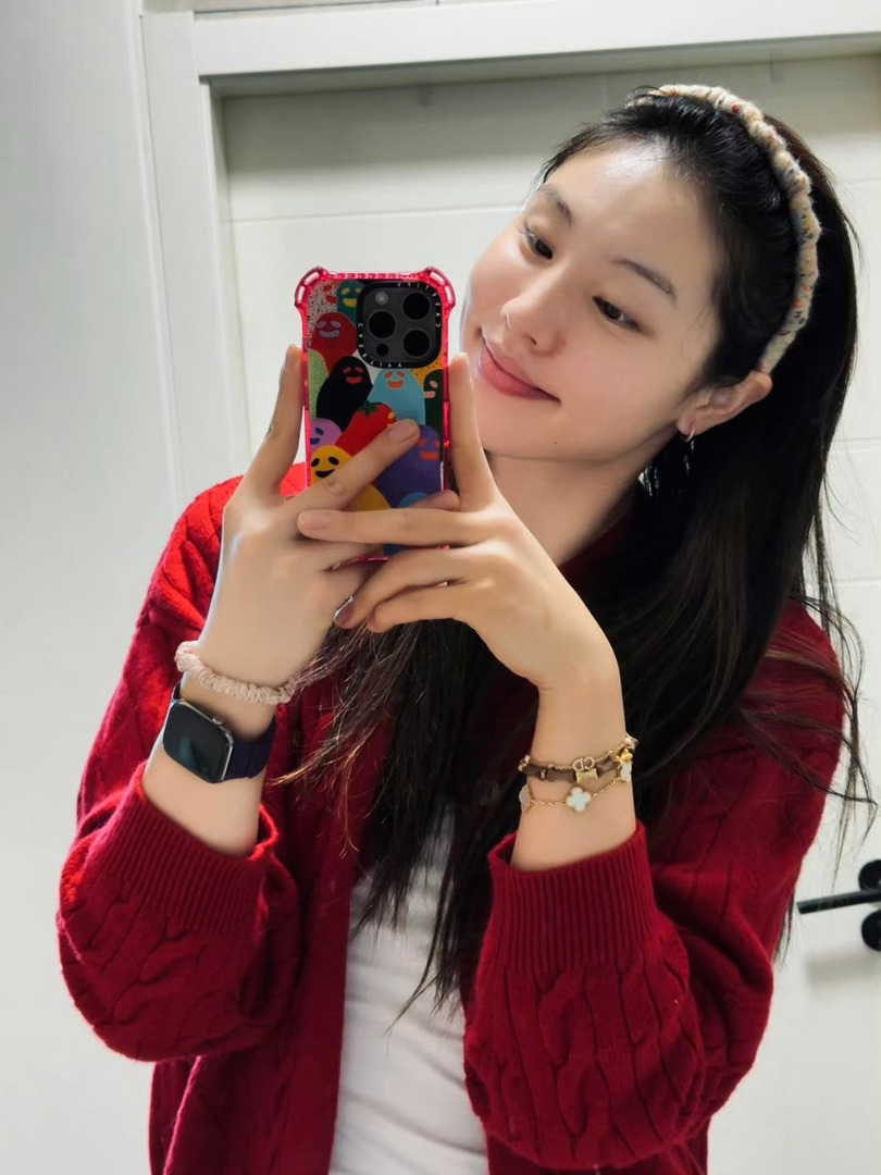 张茹说成绩好花瓶又如何我好喜欢她的性格啊，不在意外界刻板定义，坦然直言：成绩好，