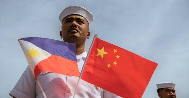 菲律宾这波操作完全越界、极其离谱！ 不再只是防中国军舰、海警、船艇。现在直接升级