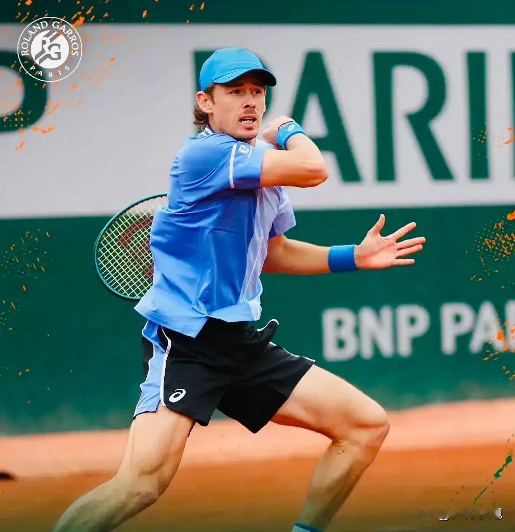 总理无缘法网男单八强！今晚进行的法网男单上半区一场1/8决赛中，赛会5号种子🇷