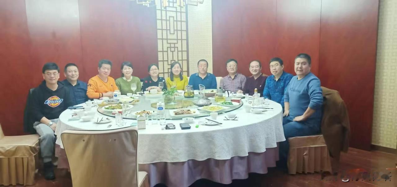 老年,保留一个爱好到底有多重要?
人到老年，就必须有一个爱好，要不就会活的孤独远