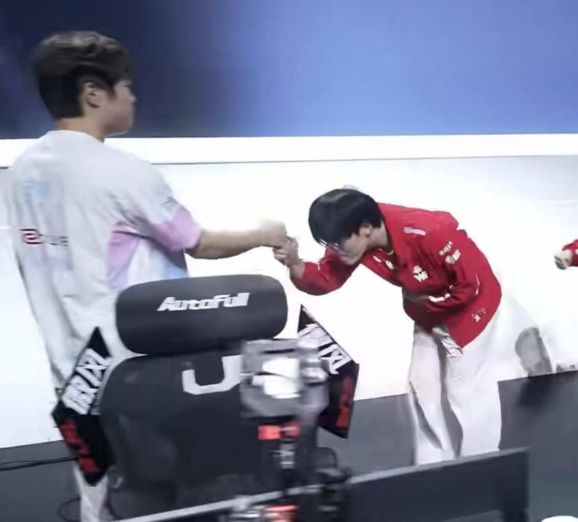WE以下克上BLG刚来，到底谁赢了？ 
