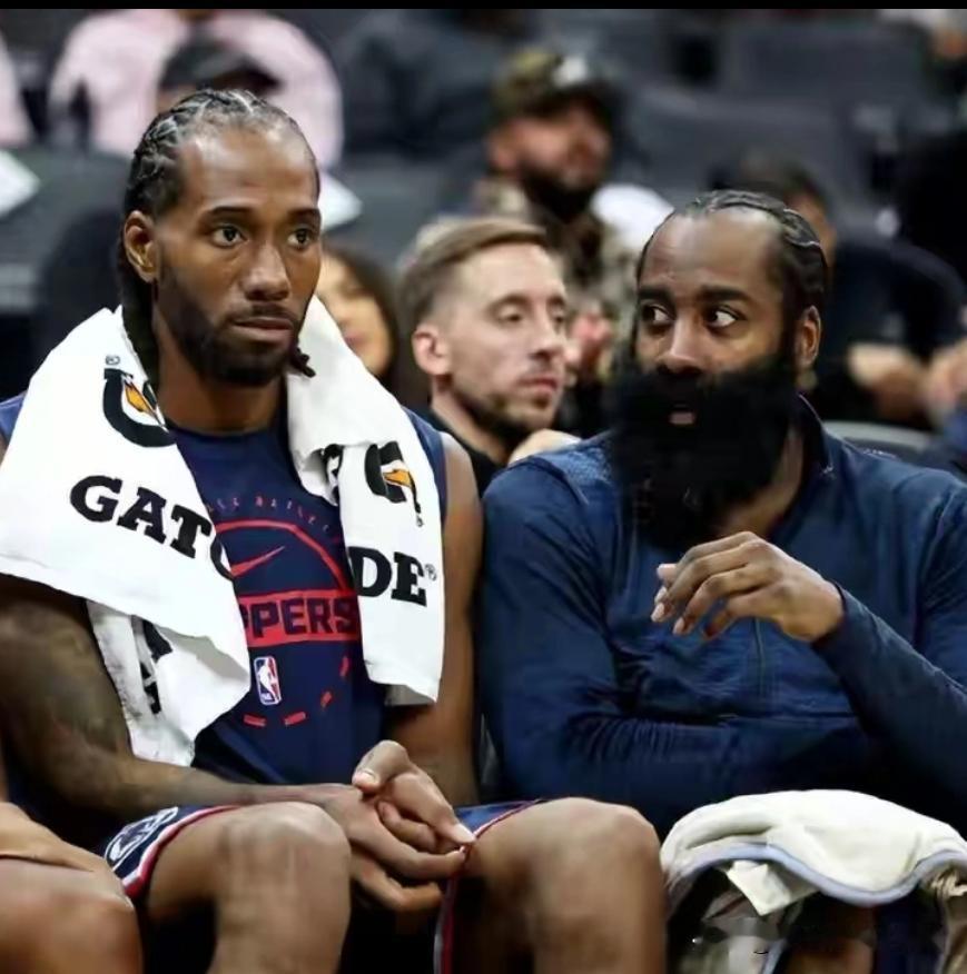 久违的大胜，快船终于是赢球了，虽然是缺兵少将的老鹰，但是不管怎么说还是赢了
今日