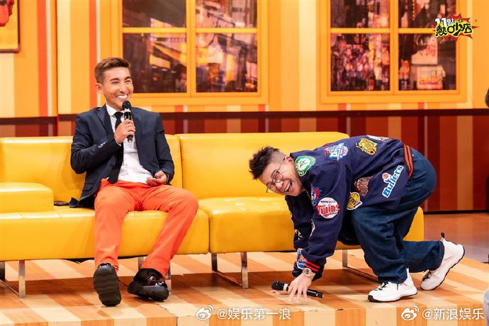 沈玉琳说生病后和妻子女儿感情变好了 据台媒，沈玉琳停工八个月后首度现身节目。他在