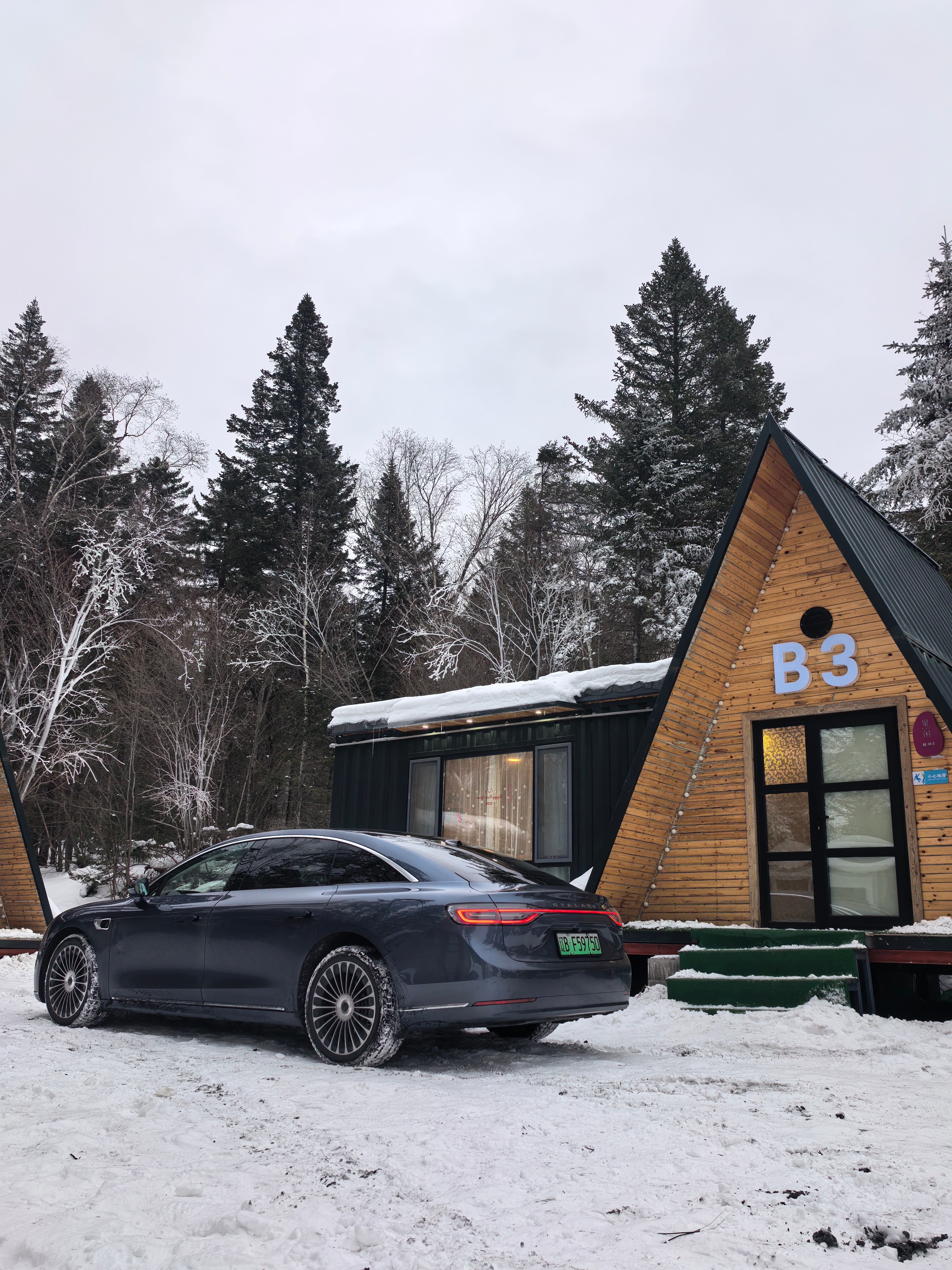 今晚住的房子，挺有感觉 和龙·老里克湖