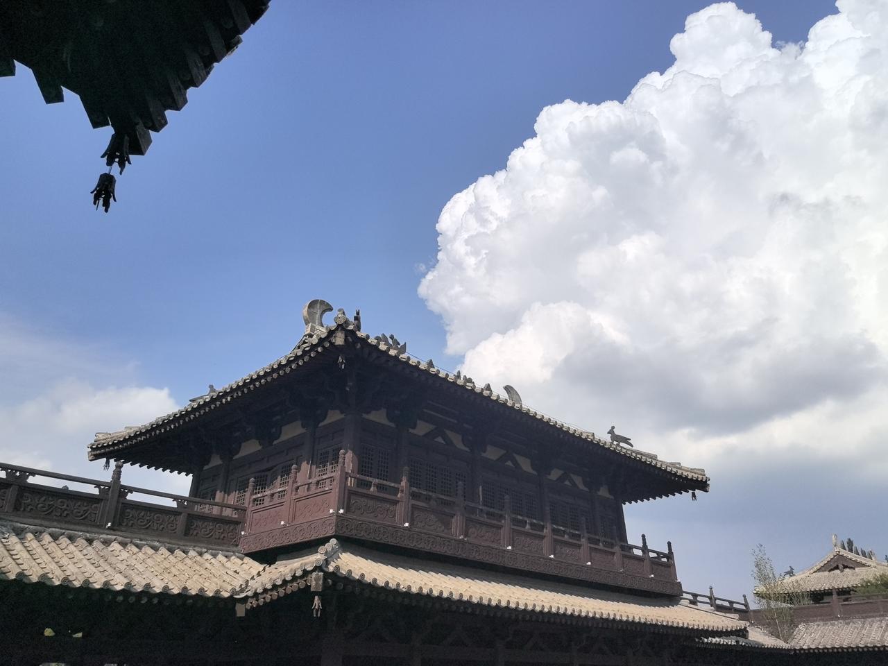 沙特联军这两天在也门惨败，正在大逃亡，然后沙特也是实在没辙了，只能赶紧找美国求救