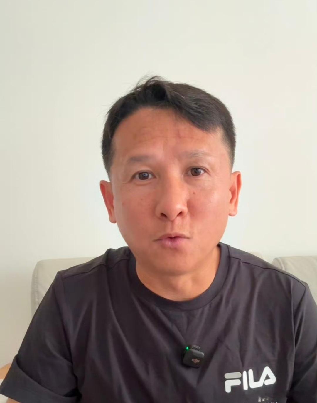 退钱哥溢价花25000元买世界杯门票去现场开直播，赚回来更多 