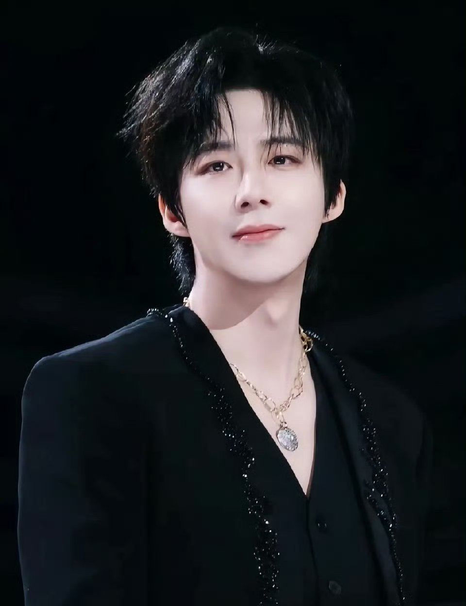 刘宇宁曾自曝离婚无娃刘宇宁从刚开始就直面这个问题了啊 当初被爆料立马就直播澄清了