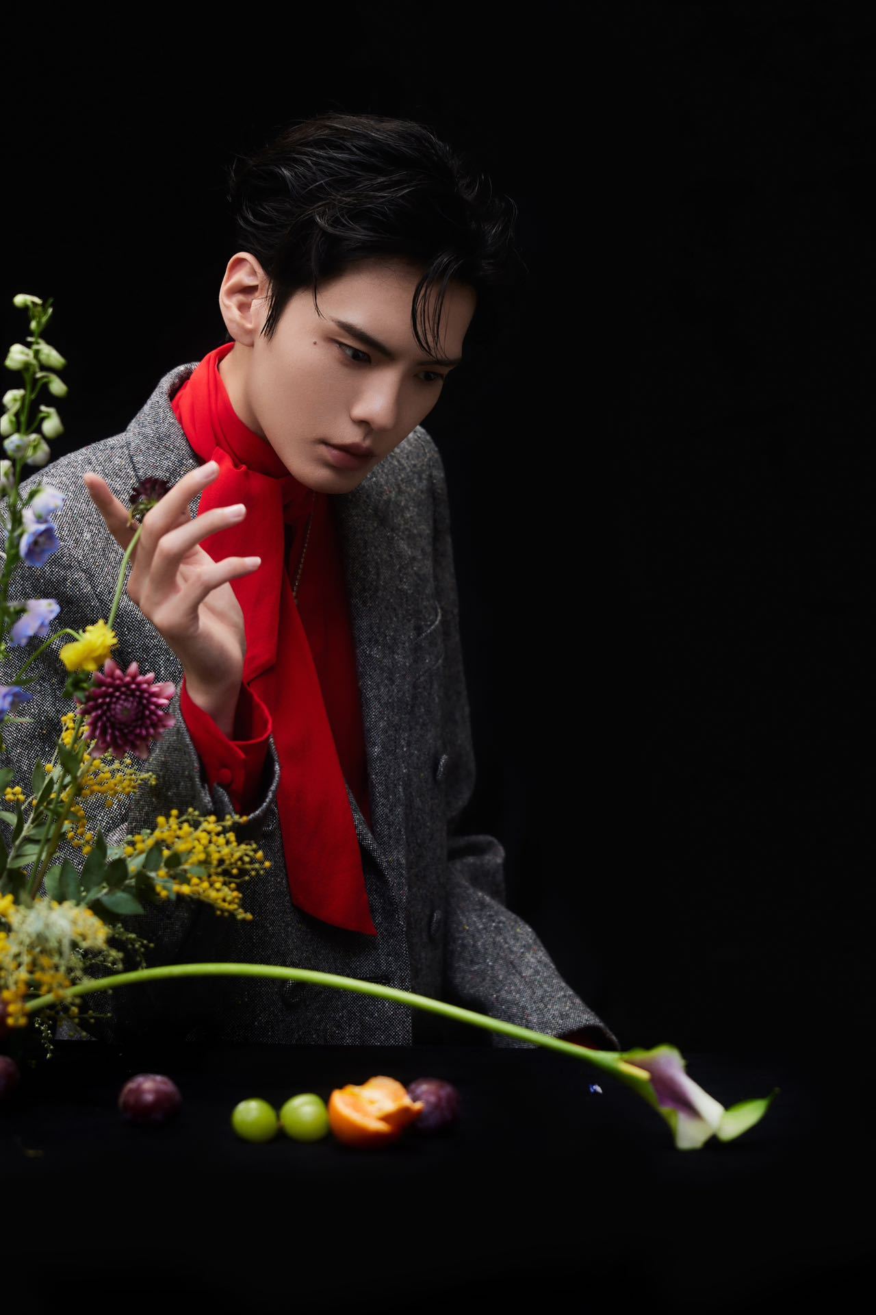 0秒吻上这个毕雯珺 此次VOGUE造型太绝！从1秒心动直接拉满到0秒吻上！！凌厉