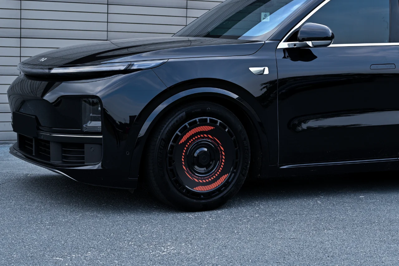 充满力量感~ 黑武士 红色点缀  有点味道