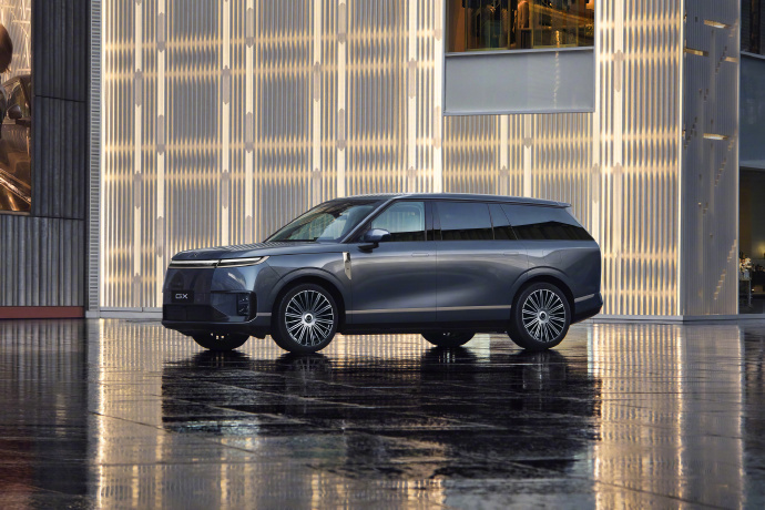 新科技旗舰小鹏GX来了小鹏首款大六座SUV——小鹏GX下周正式揭晓！何小鹏官宣：