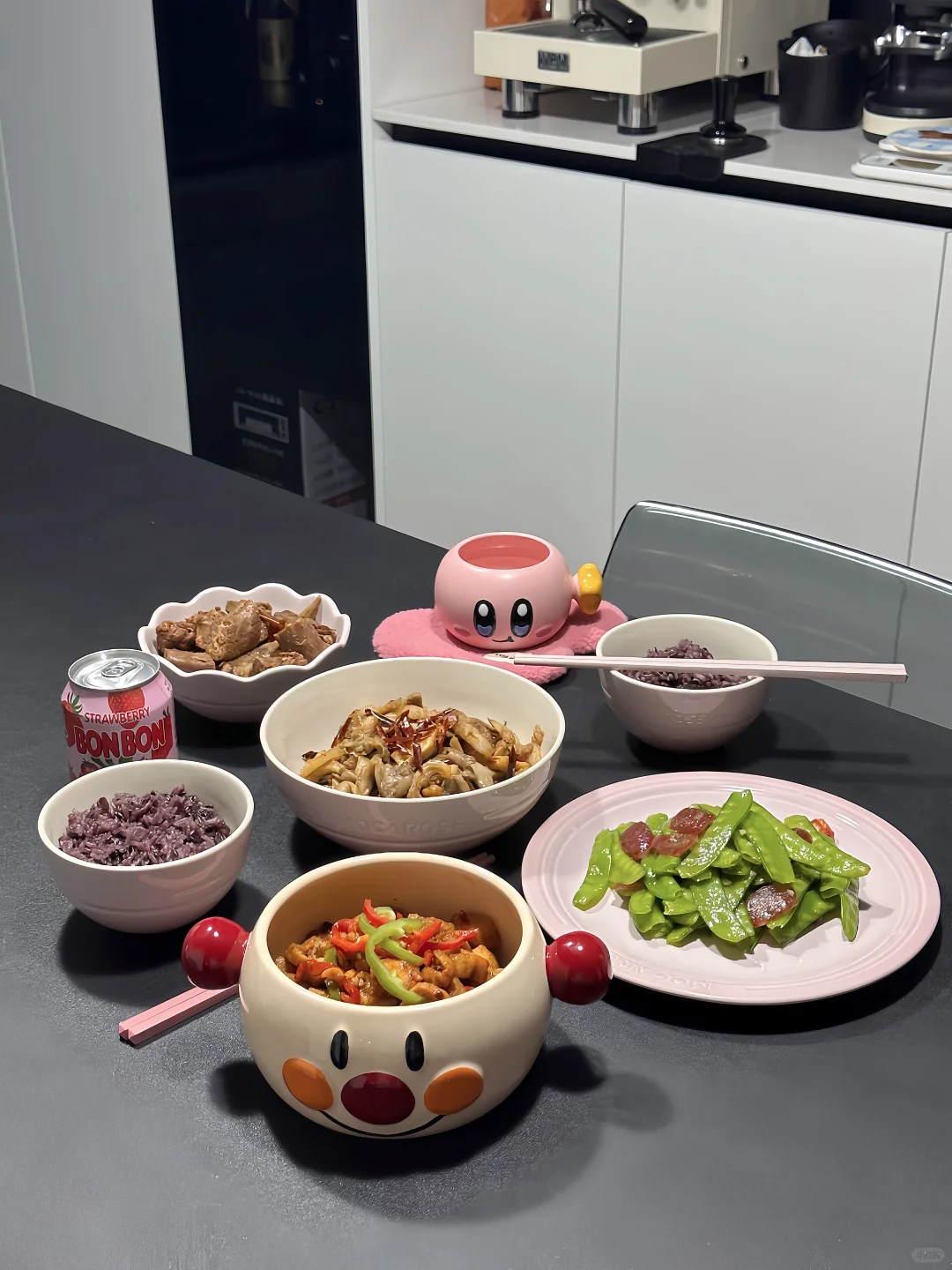 二人食晚餐｜香辣油豆腐➕五花肉炒蘑菇🍄