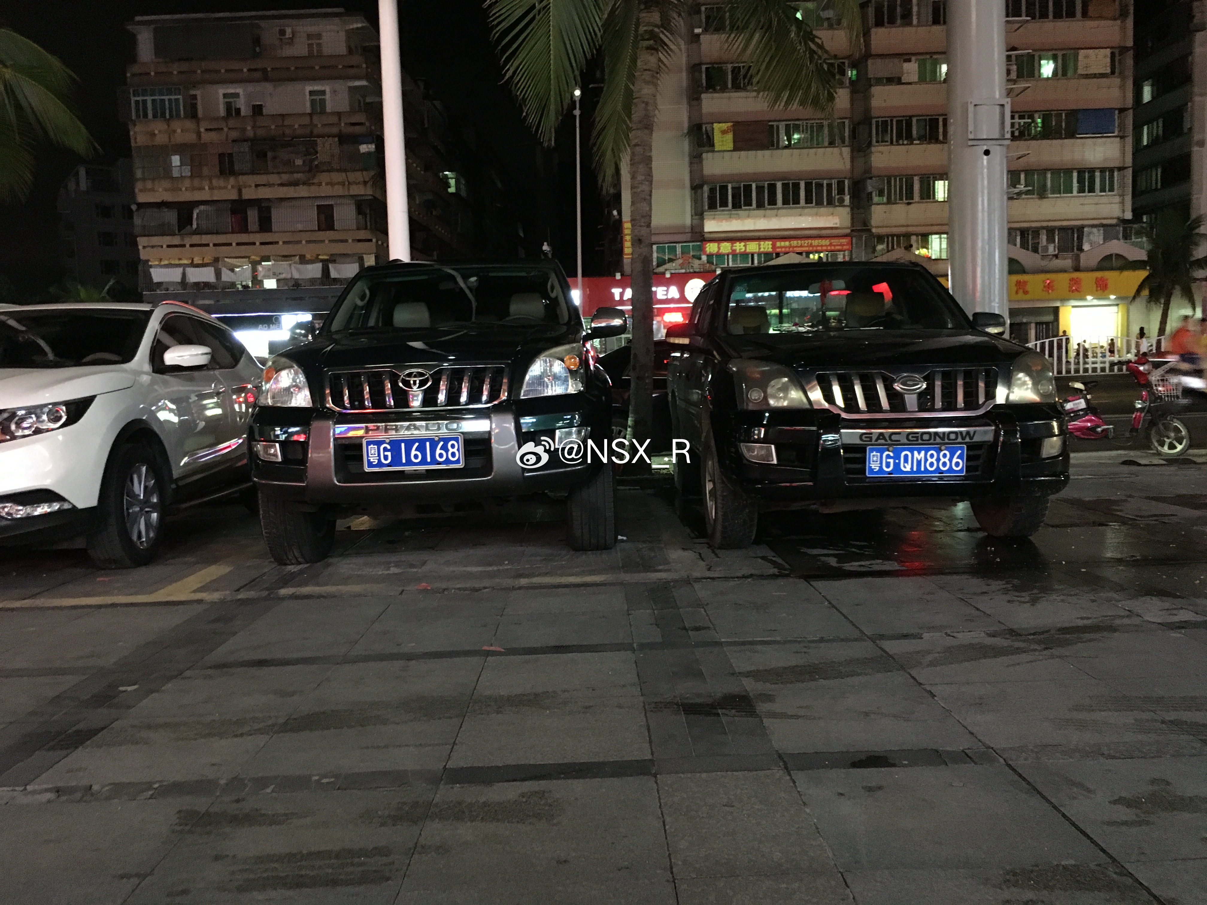 共享前脸的“亲兄弟” 一汽丰田霸道LC120 & 广汽吉奥财运100皮卡（还有个