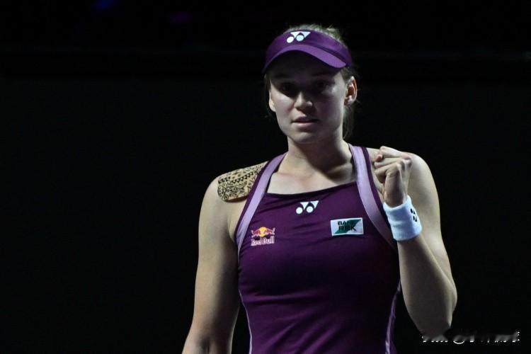 随着萨巴伦卡2-0，澳网女单晋级决赛名单诞生。冠军将从这两人中产生：

1.萨巴